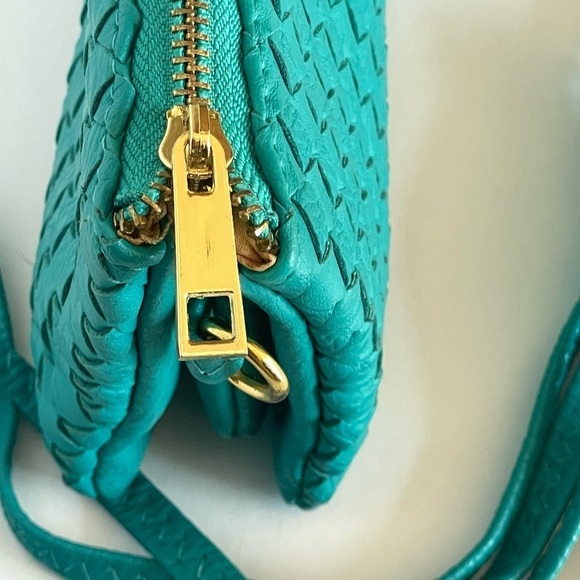 Convertible Crossbody Wristlet Clutch NWOT - Picture 5 of 10